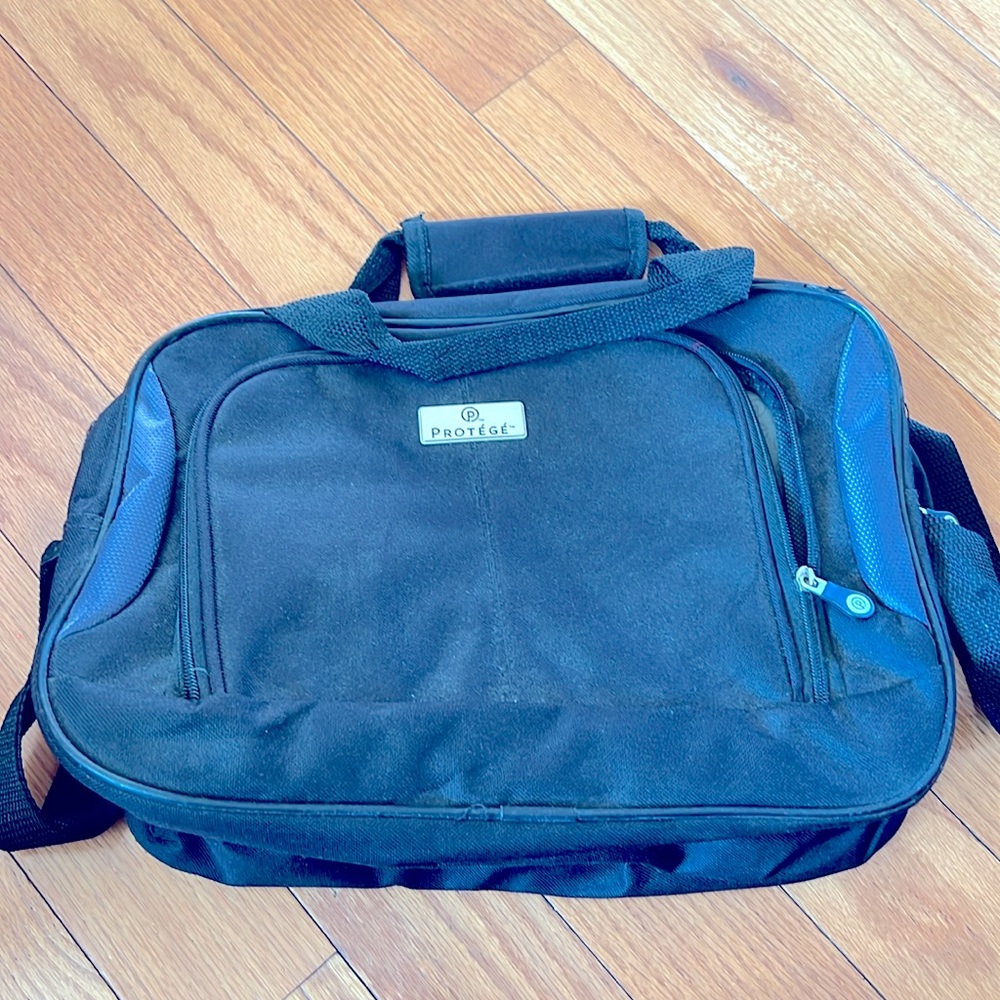 Black Protege Laptop bag with front zipper pocket 15 x 10 x 6